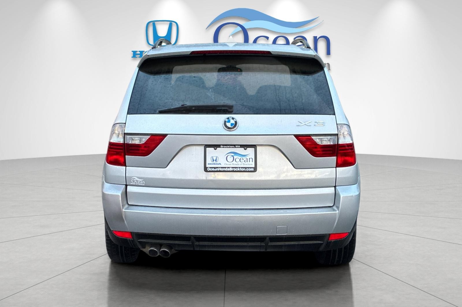 Used 2008 Titanium Silver Metallic BMW 3.0si image 4