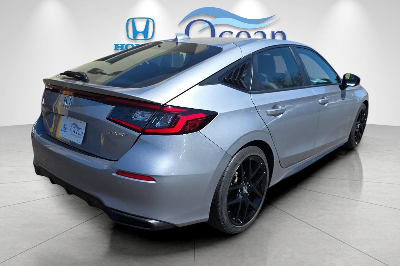Used 2023 Morning Mist Metallic Honda Sport image 3