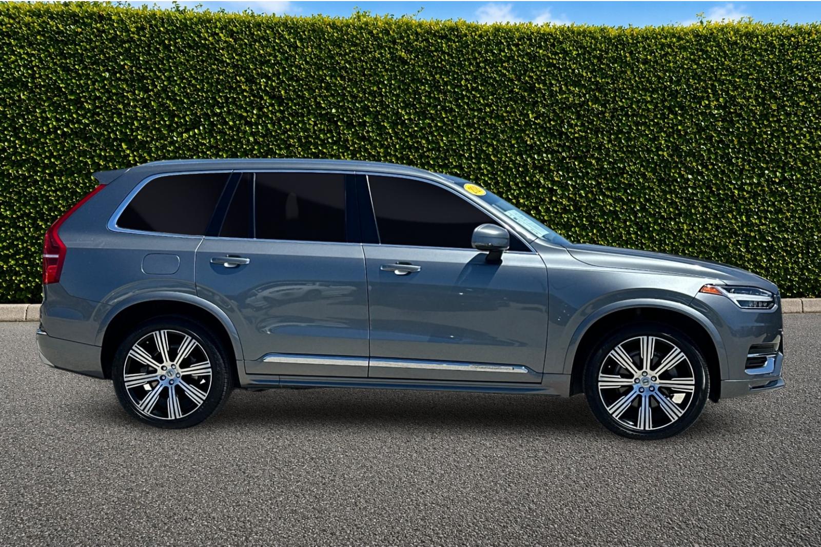 Used 2020 Gray Volvo T6 Inscription image 3