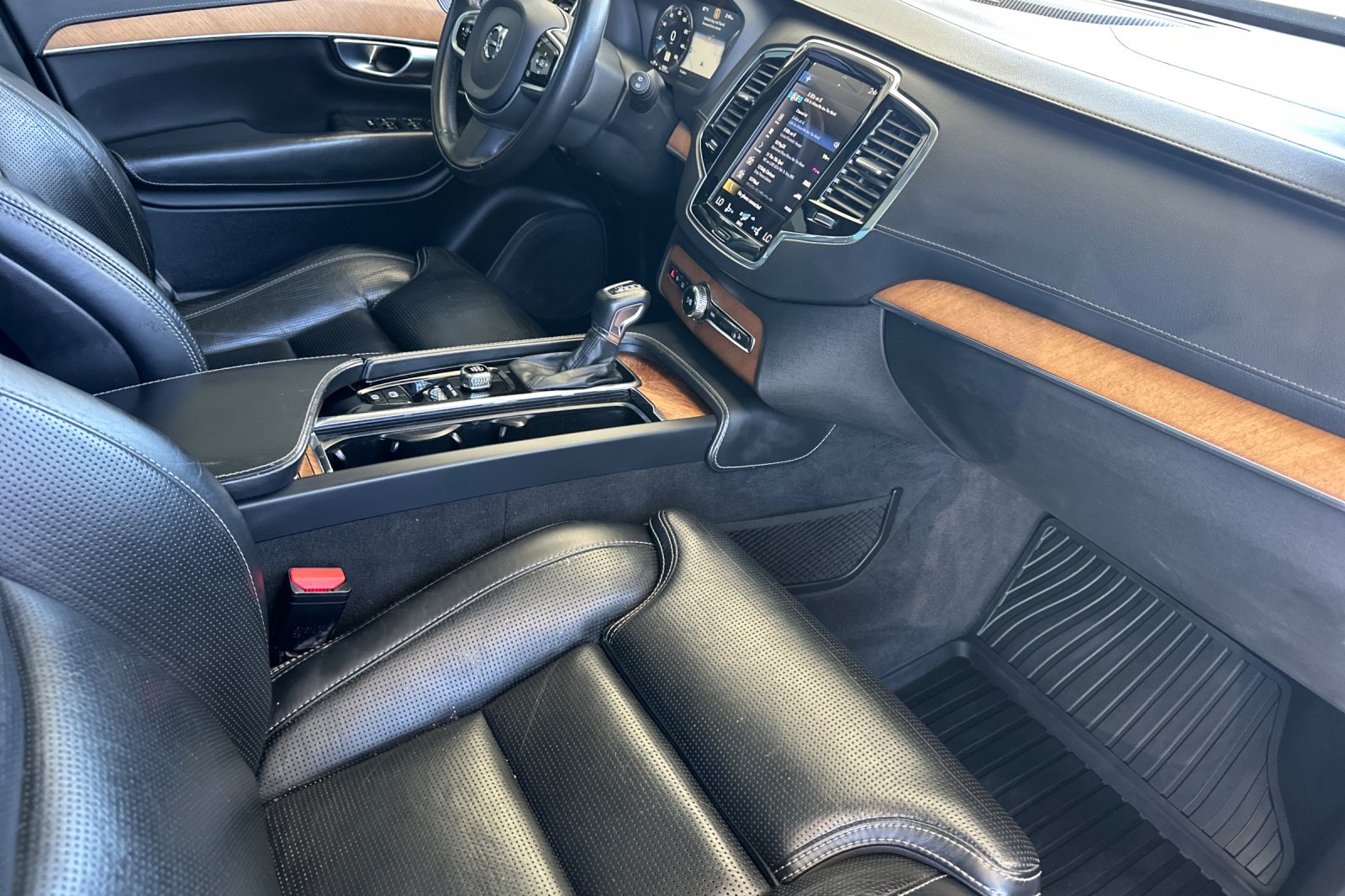 Used 2020 Gray Volvo T6 Inscription image 20
