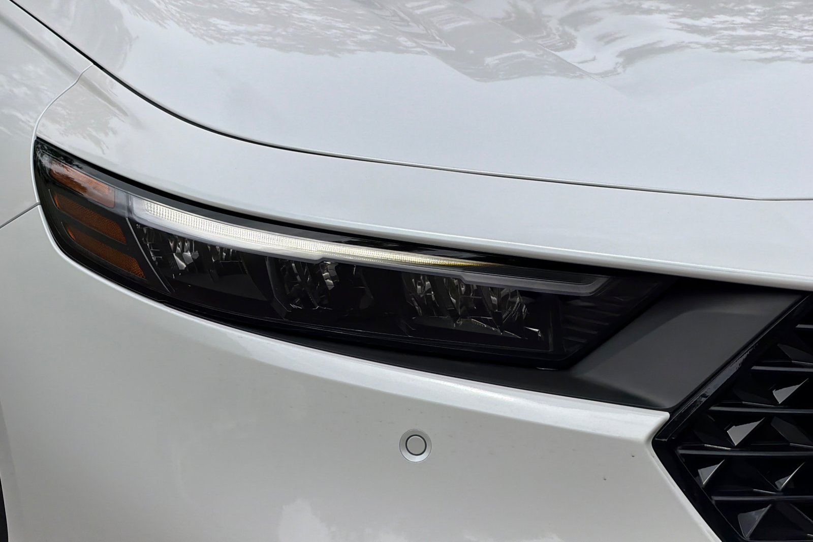 New 2026 Platinum White Pearl Honda Touring image 30