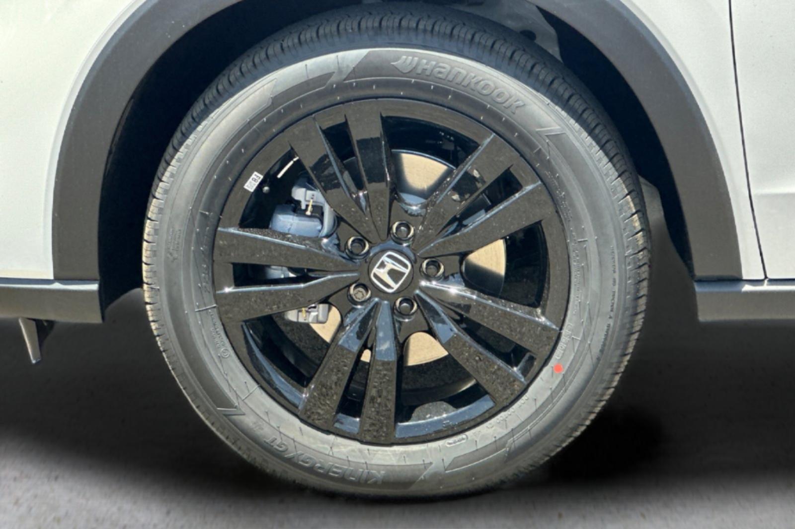 New 2026 Platinum White Pearl Honda Sport image 32
