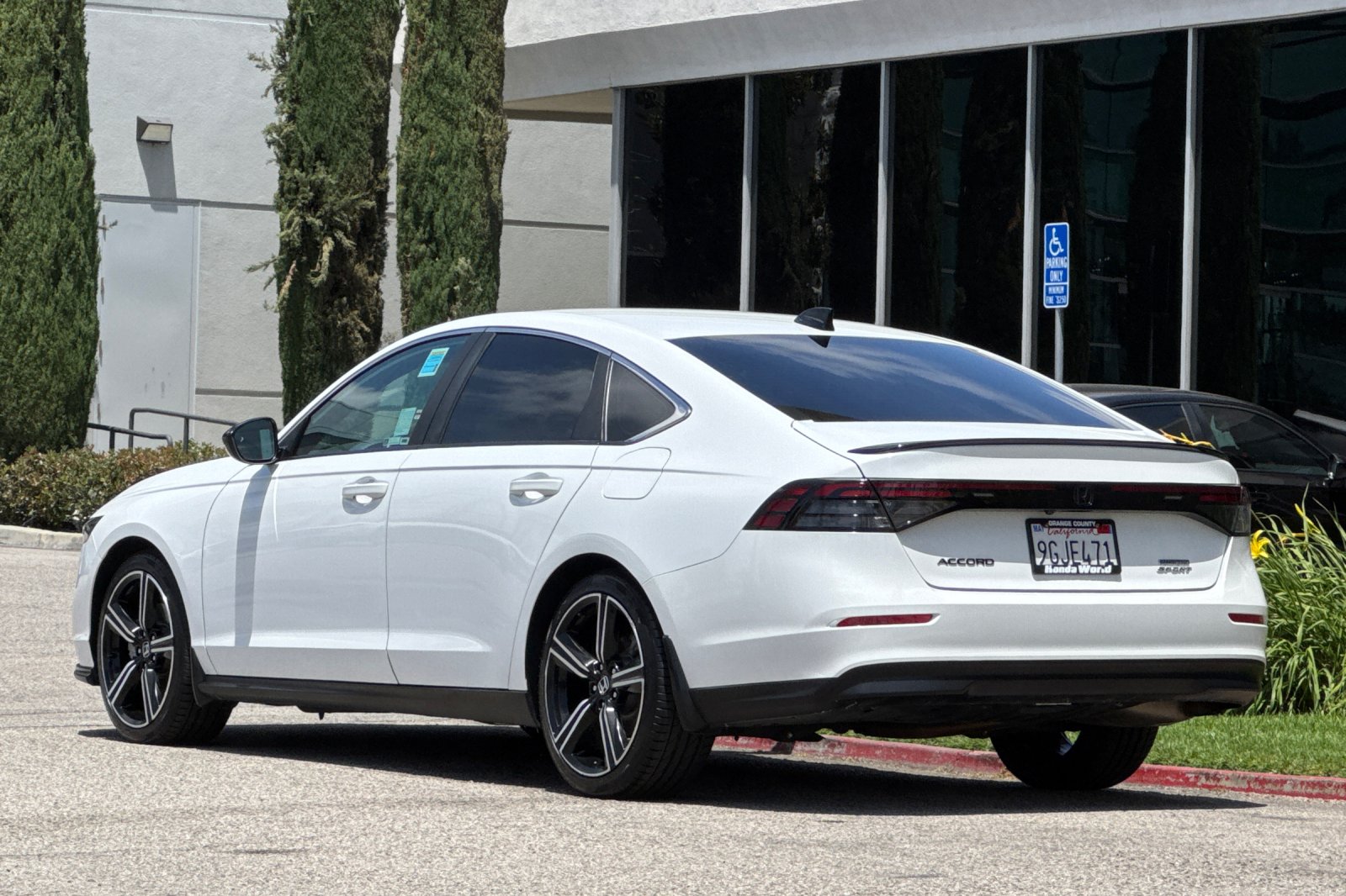 Certified Used 2023 Platinum White Pearl Honda Sport image 6