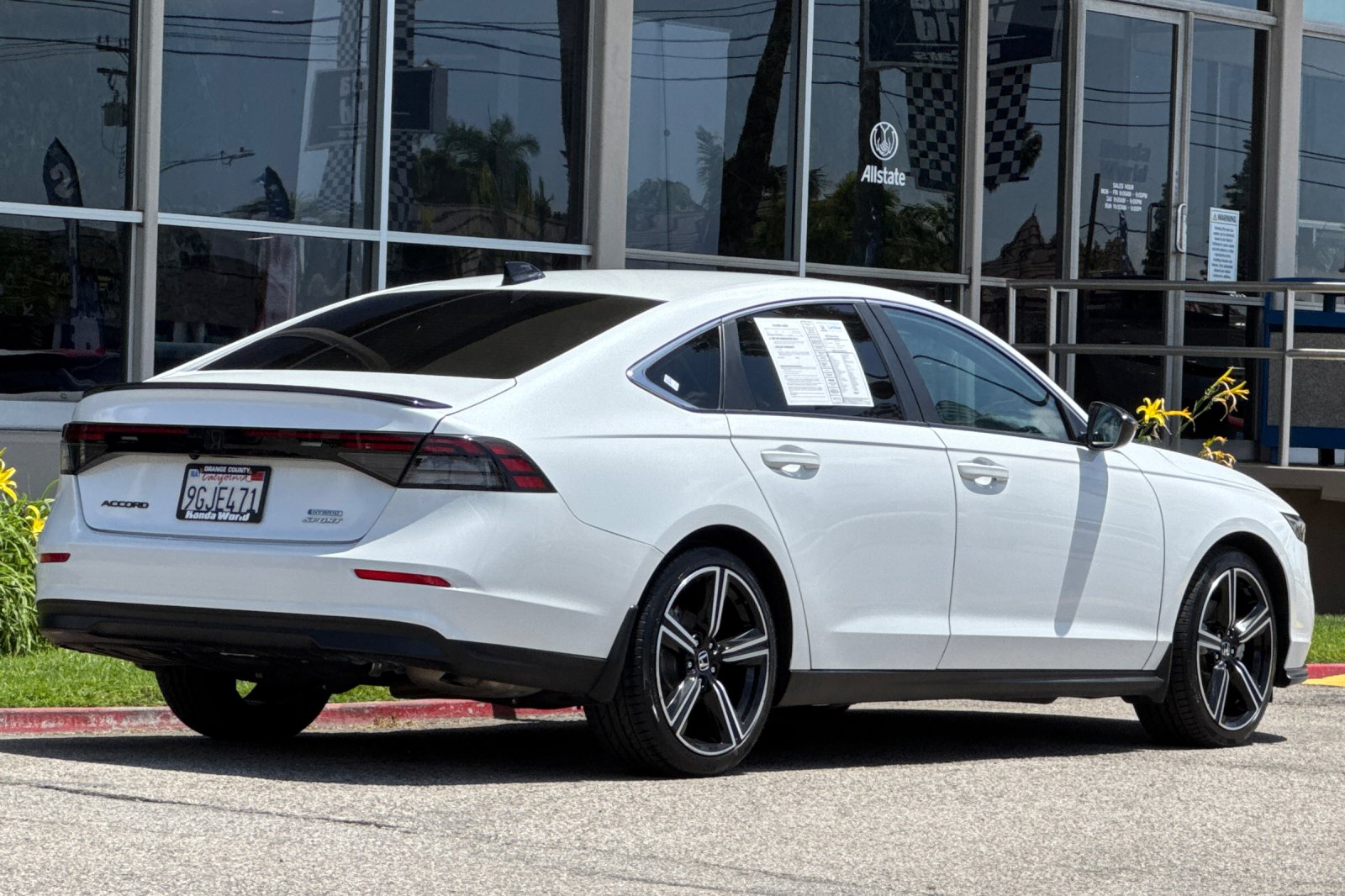 Certified Used 2023 Platinum White Pearl Honda Sport image 4
