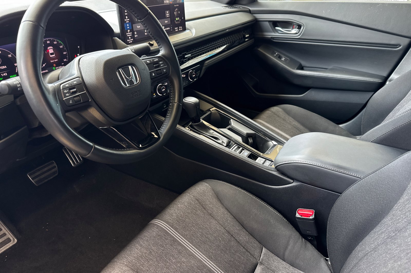 Certified Used 2023 Platinum White Pearl Honda Sport image 10