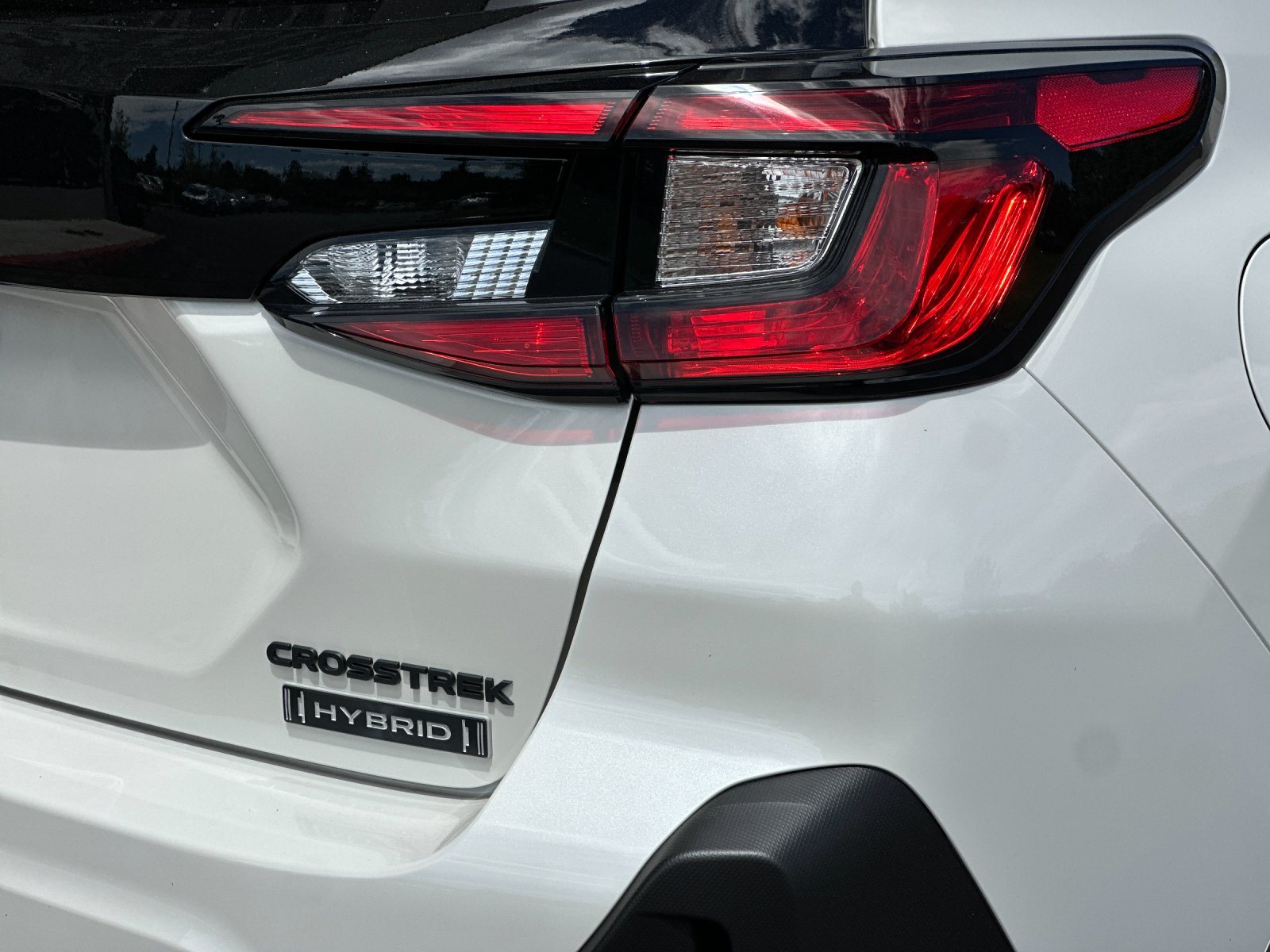 New 2026 CRYSTAL WHITE PEARL Subaru Sport Hybrid image 27