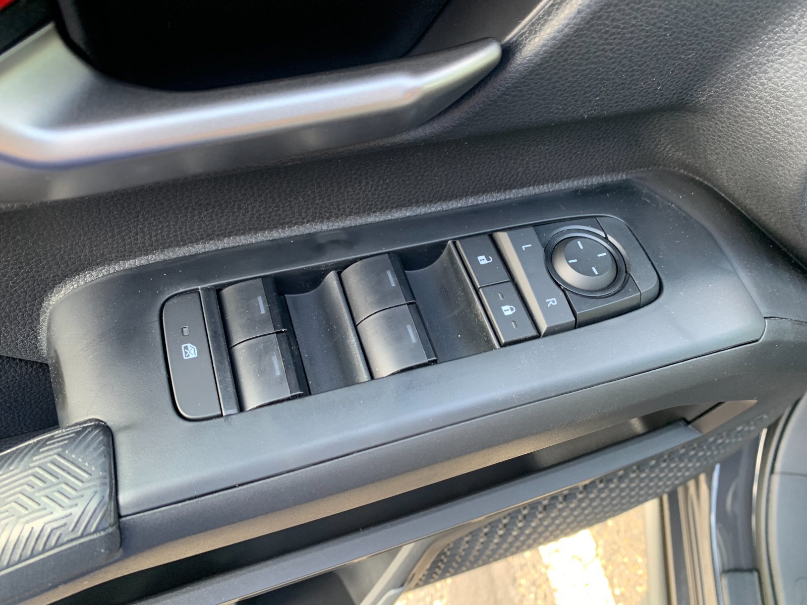 2026 Toyota Tacoma TRD Off Road - Photo 12