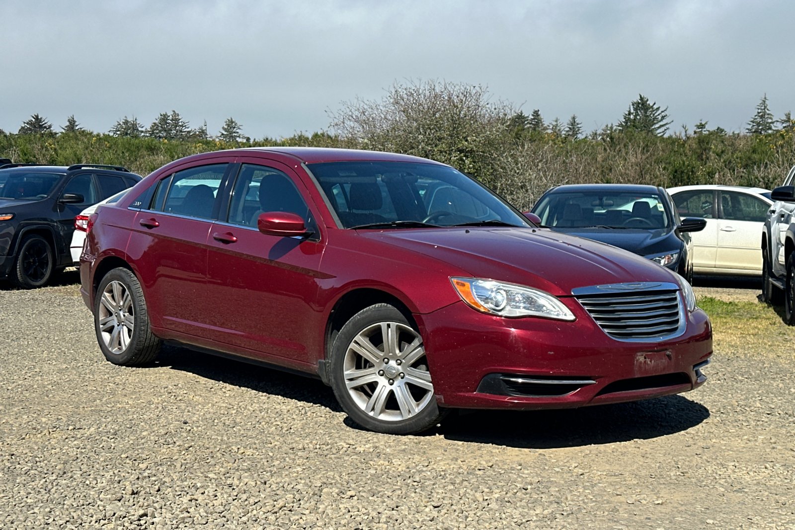 2013 Chrysler 200 LX's photo