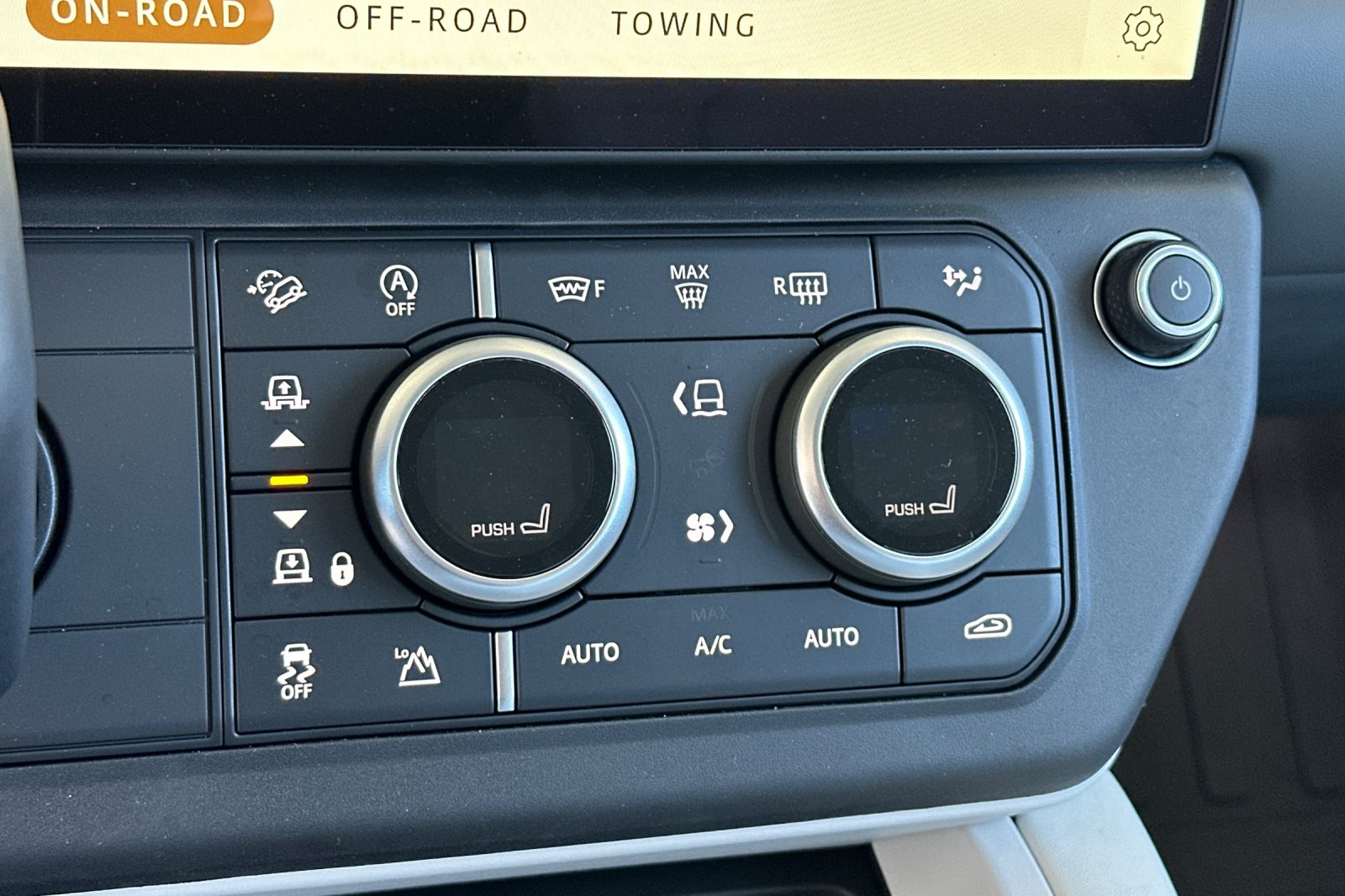 New 2026 Borasco Grey Land Rover X-Dynamic SE image 21