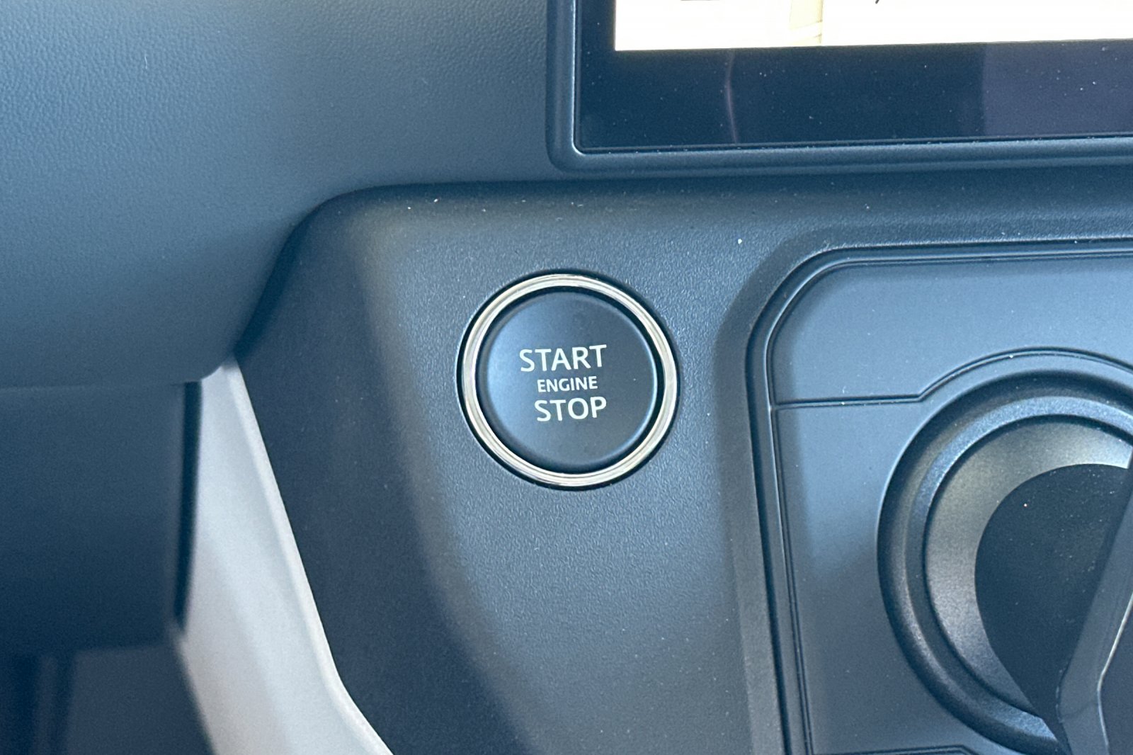 New 2026 Borasco Grey Land Rover X-Dynamic SE image 23
