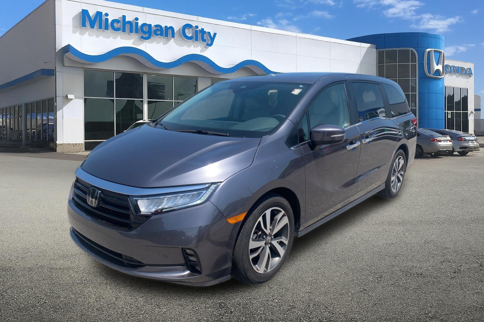 2024 Honda Odyssey Touring's photo