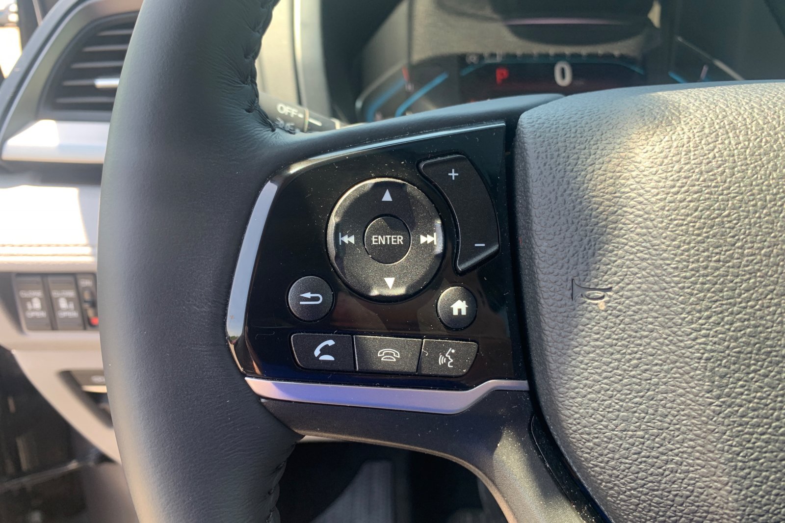 Certified Used 2024 Gray Honda Touring image 31