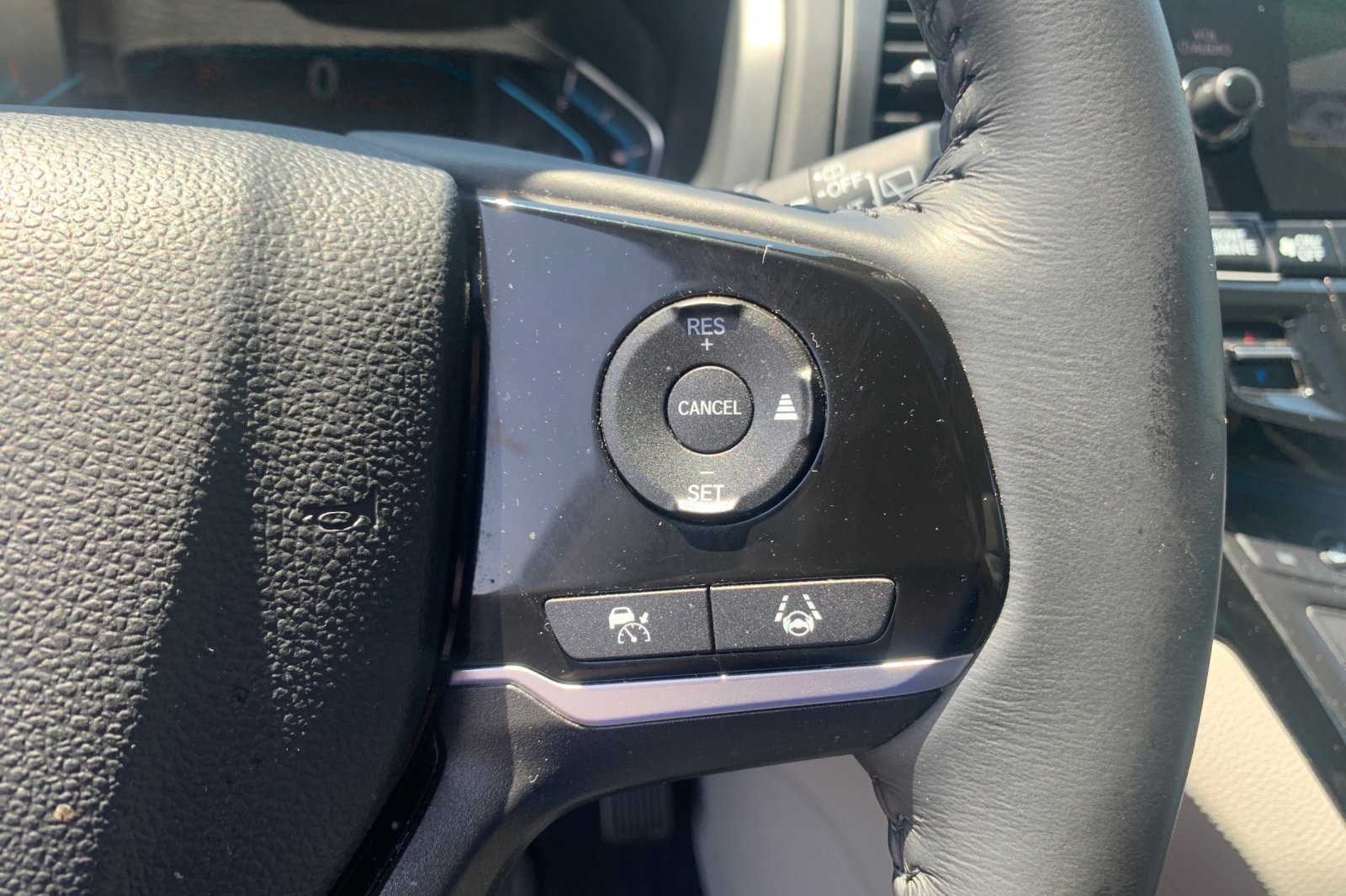Certified Used 2024 Gray Honda Touring image 32