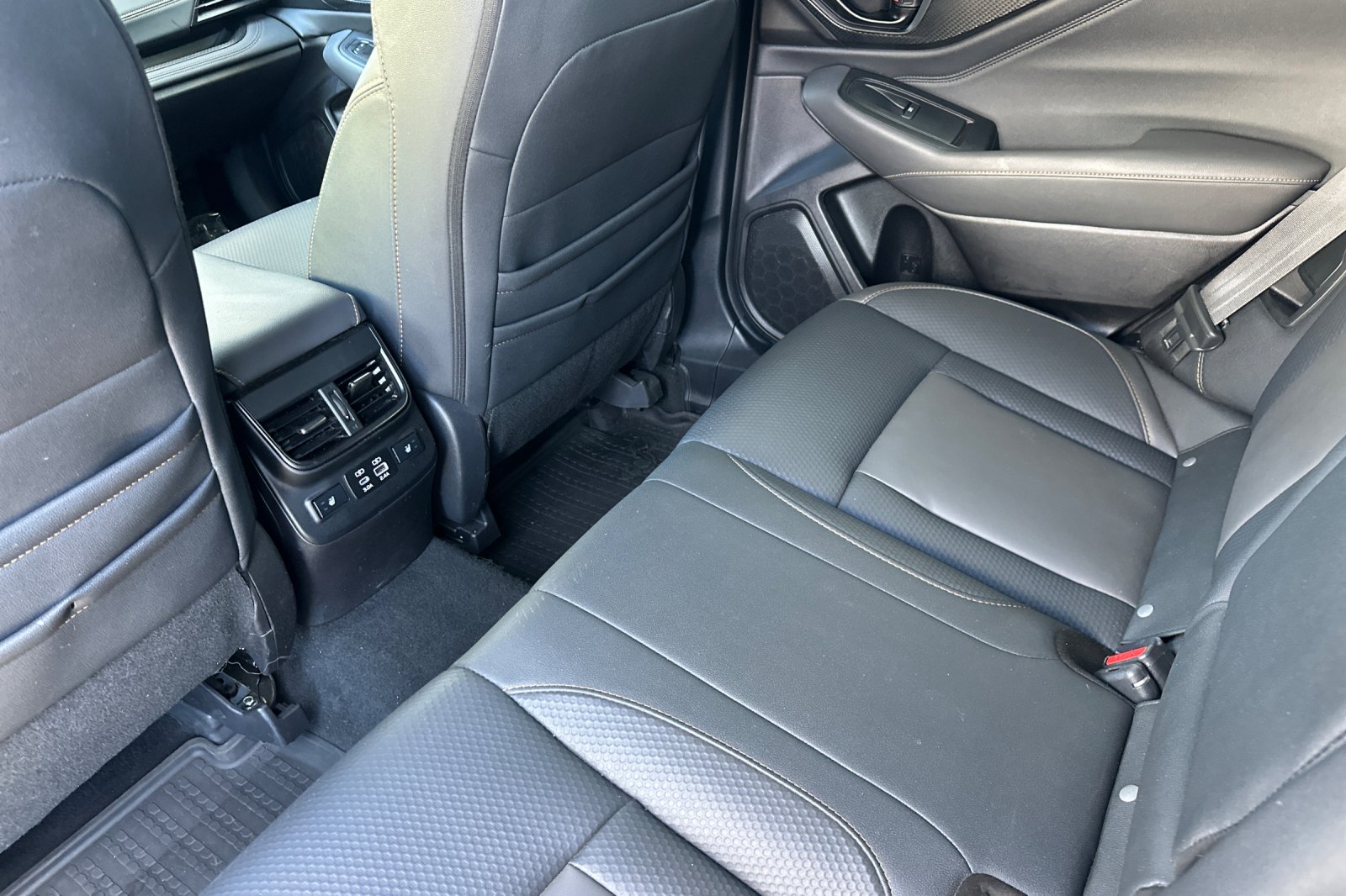 Used 2023 White Subaru Wilderness image 9