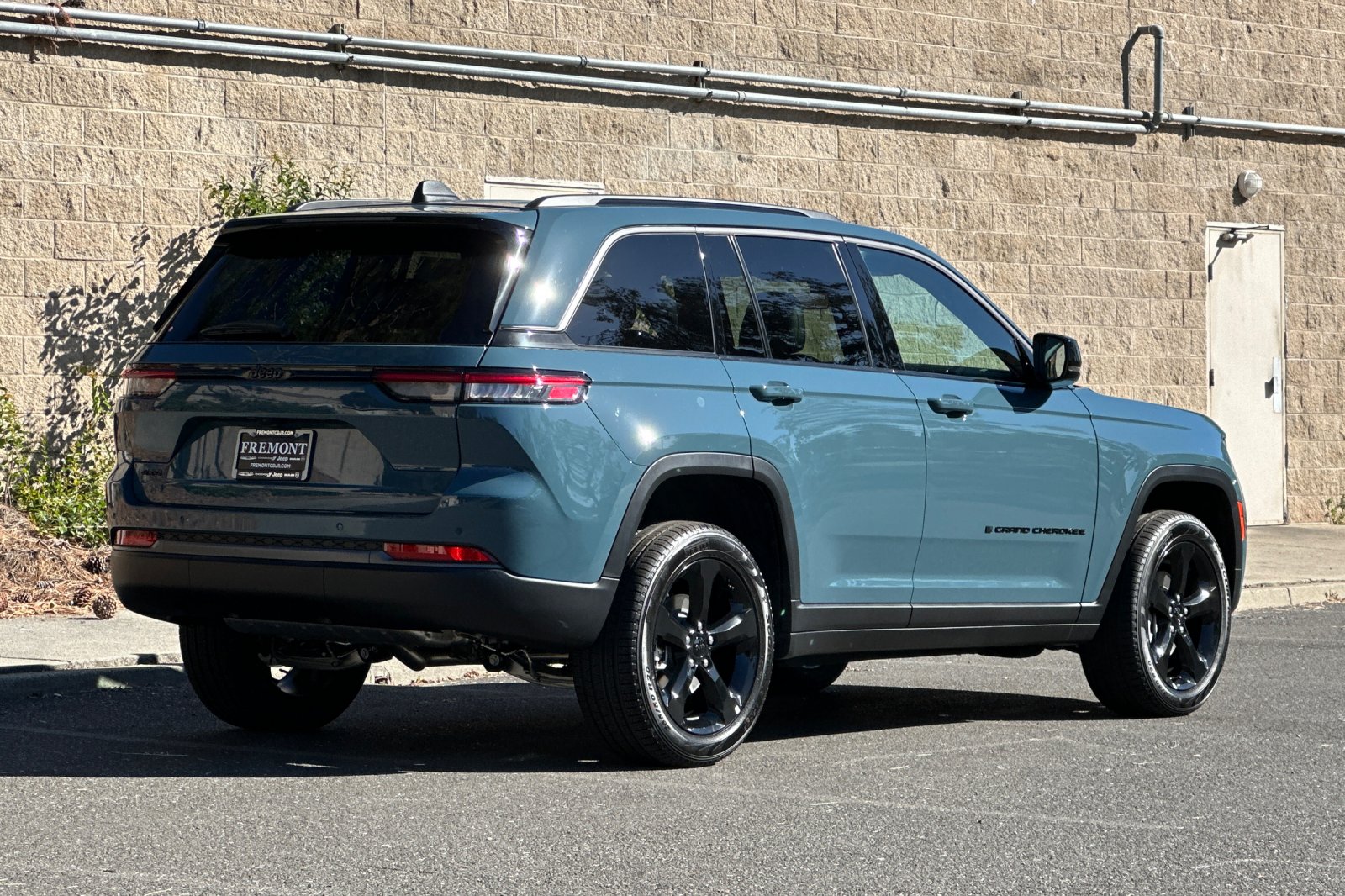 New 2026 Steel Blue Jeep Limited image 3