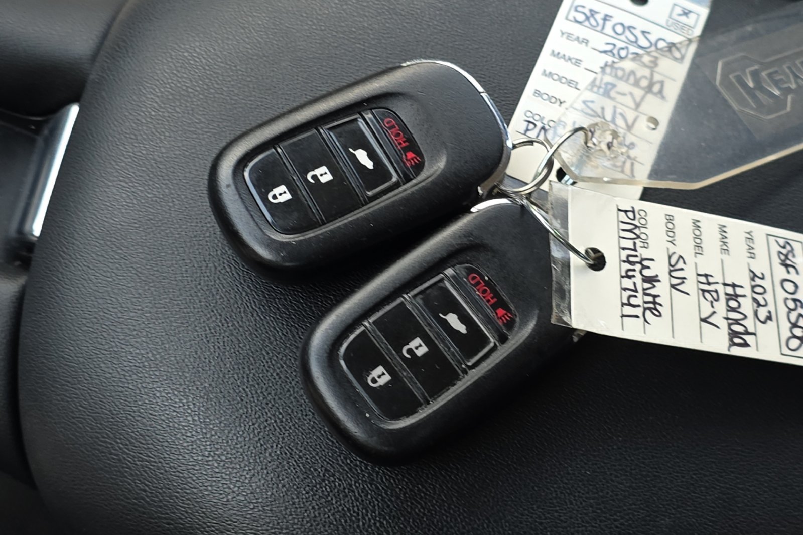 Used 2023 Platinum White Pearl Honda LX image 9