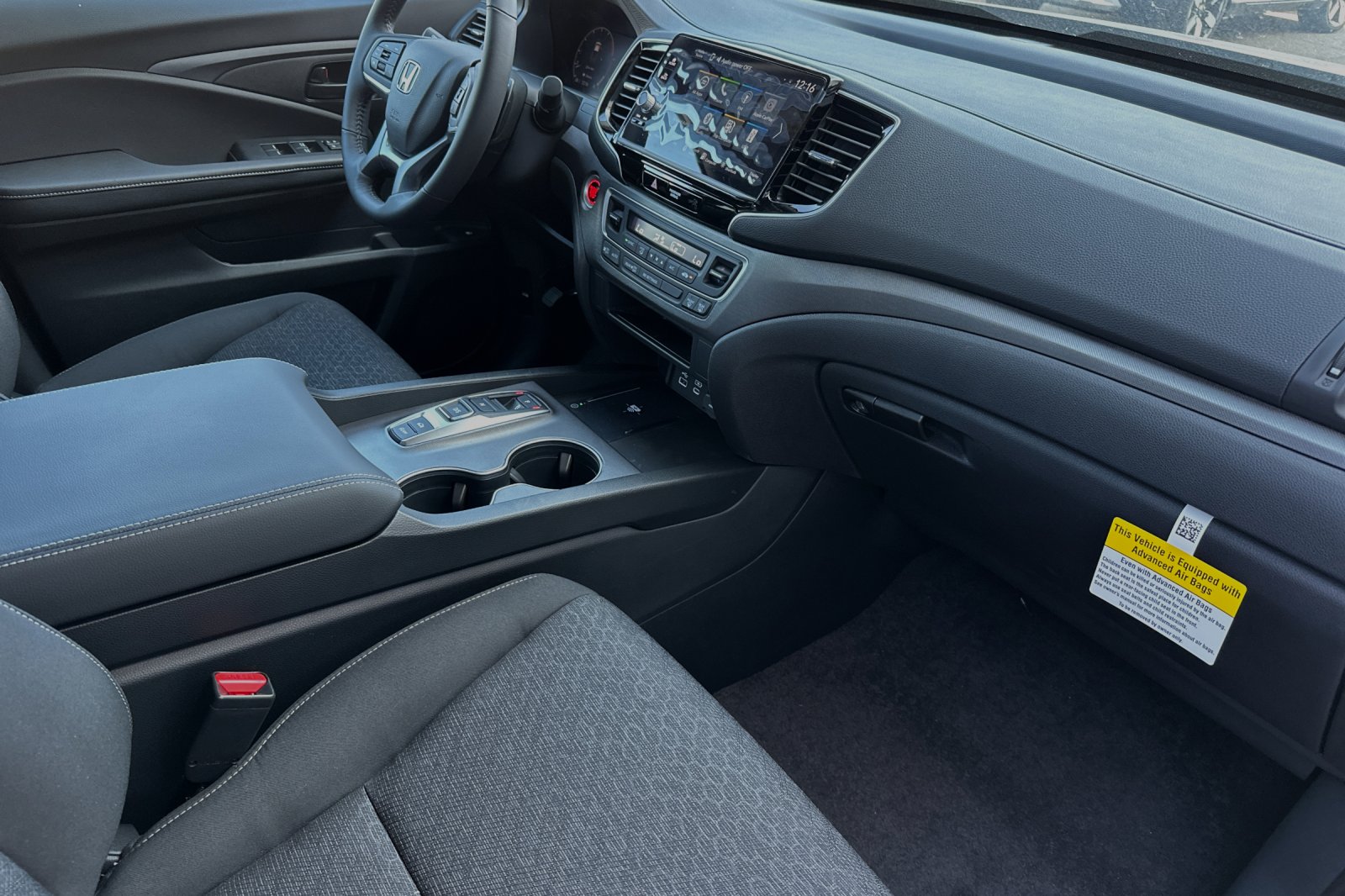 2025 Honda Ridgeline Sport - Photo 13