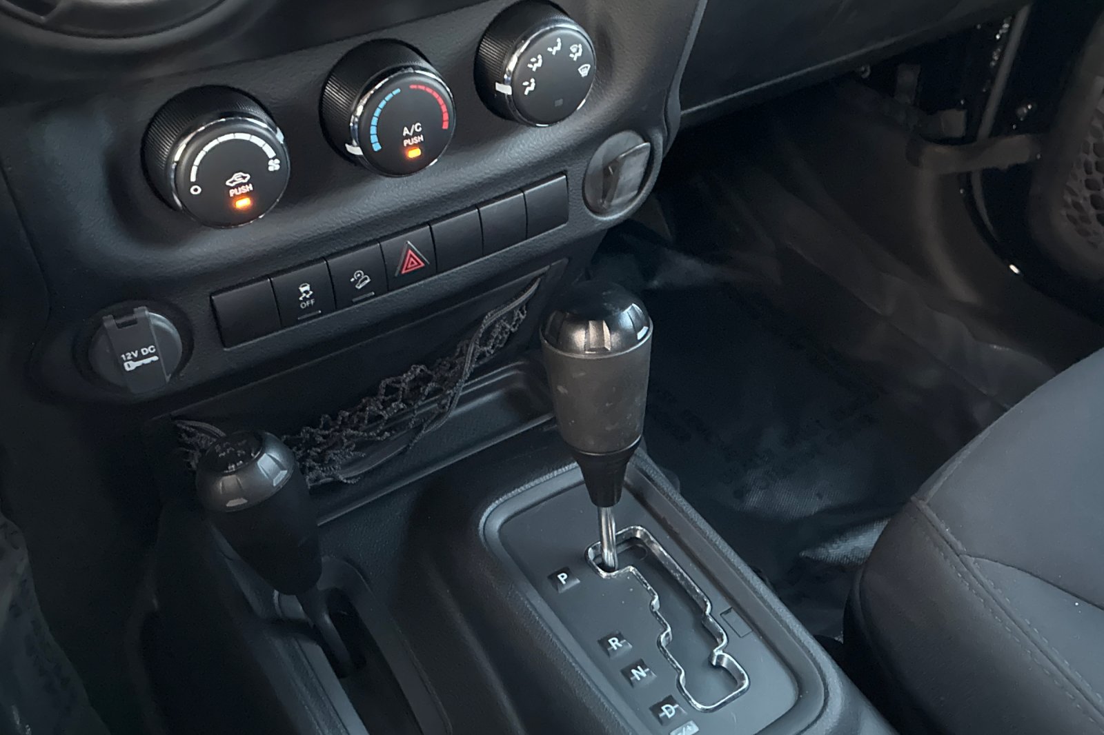 Used 2014 Black Clearcoat Jeep Sport image 24