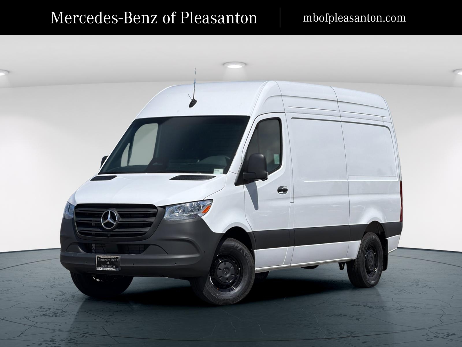 2026 Mercedes-Benz Sprinter 2500 144 WB's photo