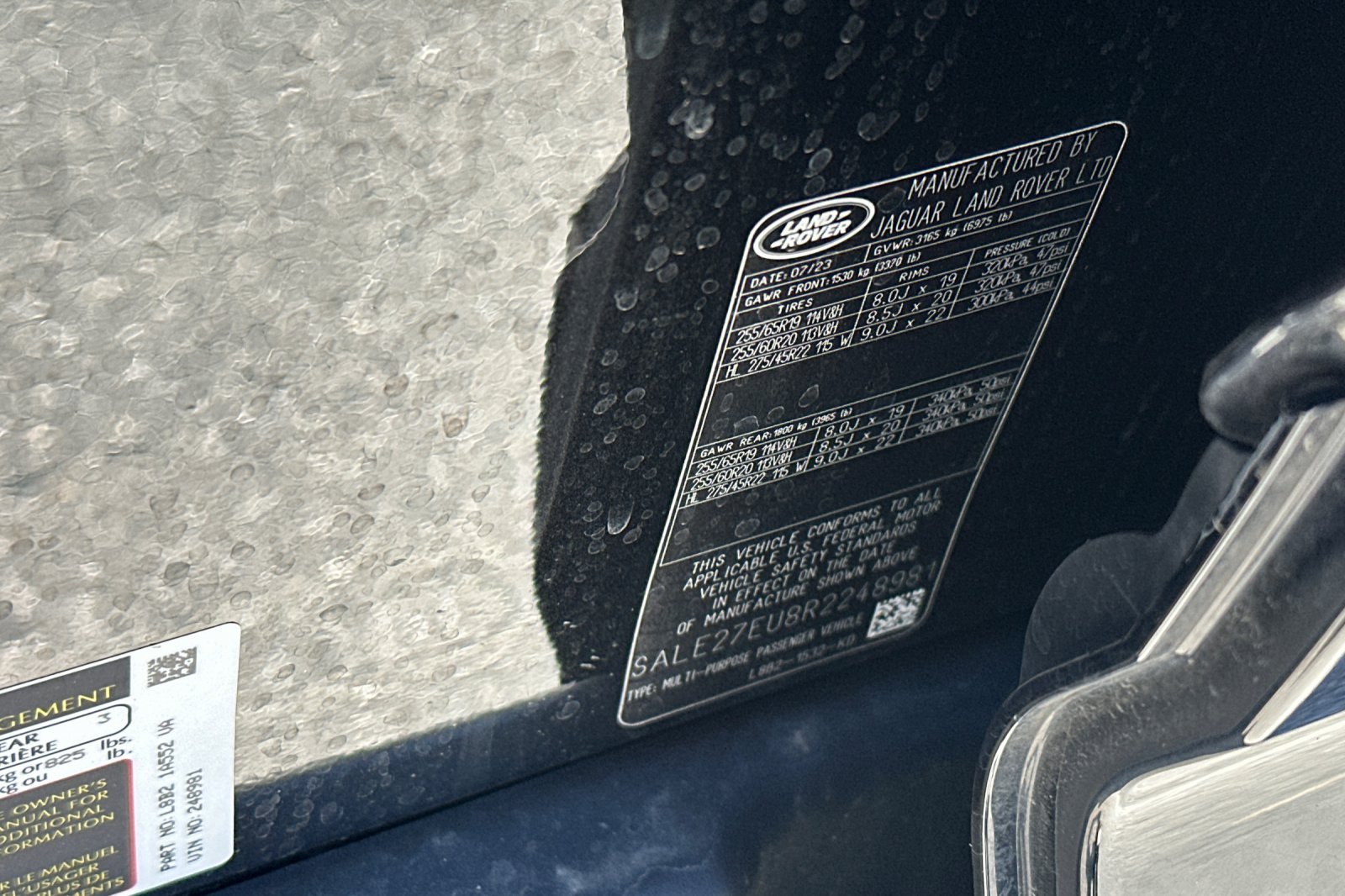 Used 2024 Black Land Rover X-Dynamic SE image 38