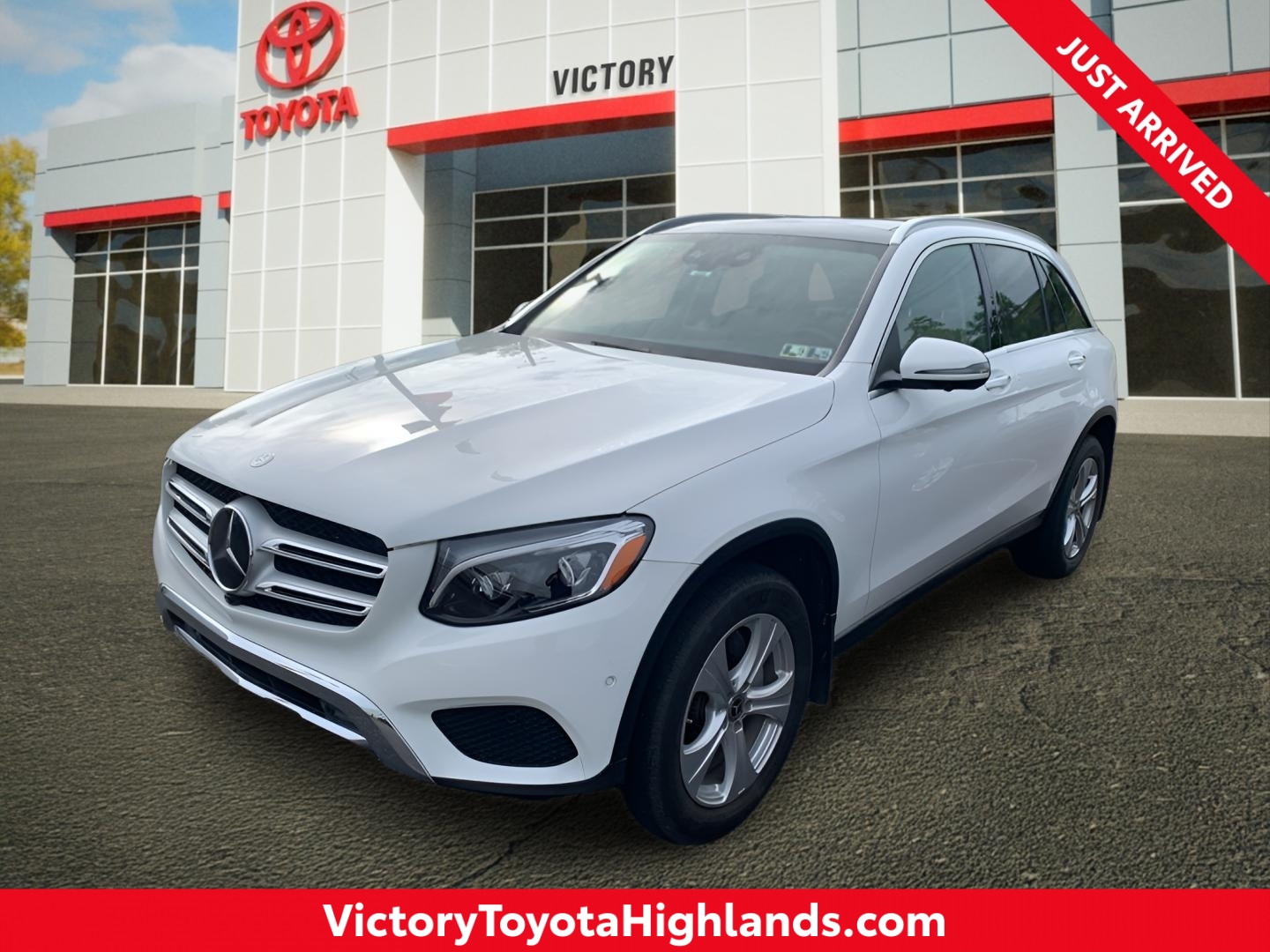 2017 Mercedes-Benz GLC GLC300 4MATIC's photo