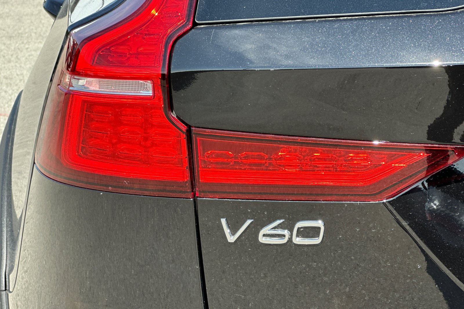 New 2026 Onyx Black Volvo Plus image 27
