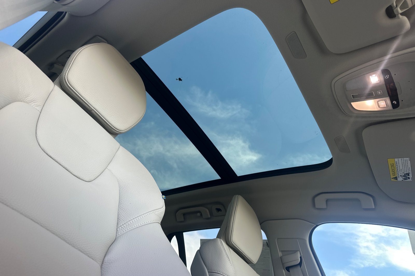New 2026 Onyx Black Volvo Plus image 17