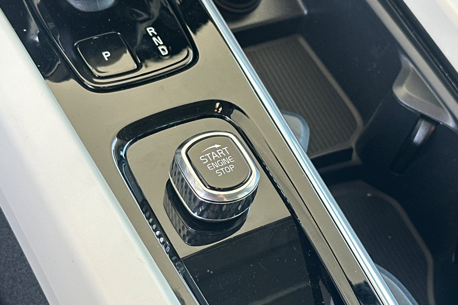New 2026 Onyx Black Volvo Plus image 23