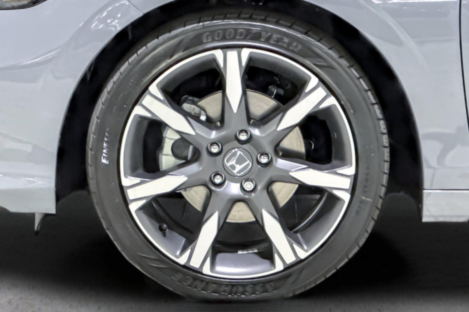 New 2026 Urban Gray Pearl Honda Sport Touring image 31