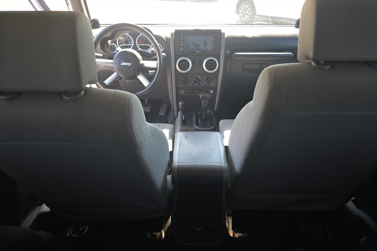 Used 2008 Bright Silver Metallic Clearcoat Jeep Sahara image 13