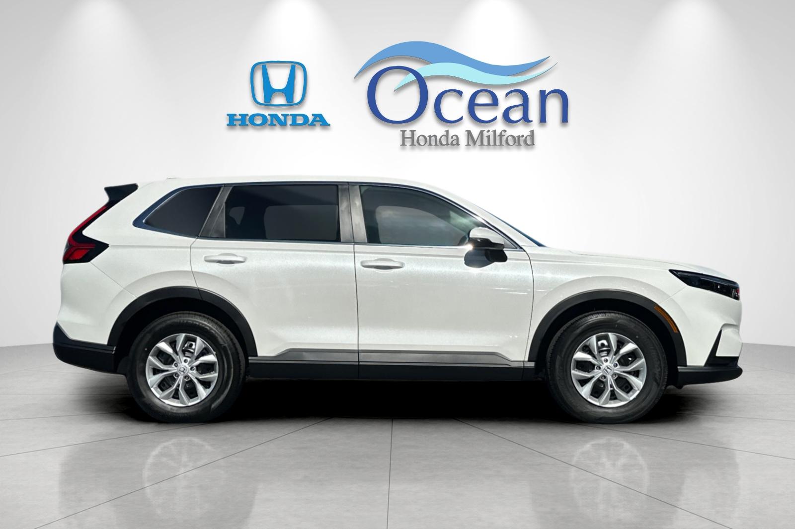New 2026 Platinum White Pearl Honda AWD LX image 6