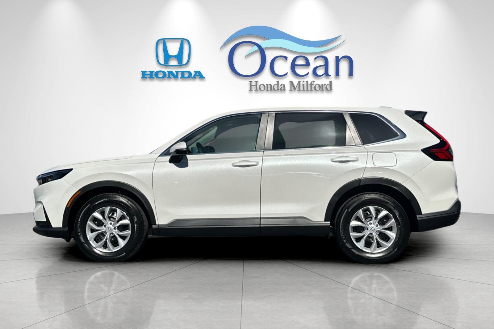 New 2026 Platinum White Pearl Honda AWD LX image 2