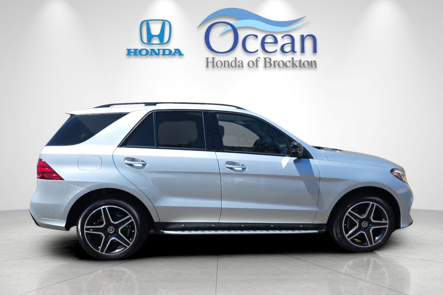 Used 2018 Diamond Silver Metallic Mercedes-Benz GLE 350 image 2