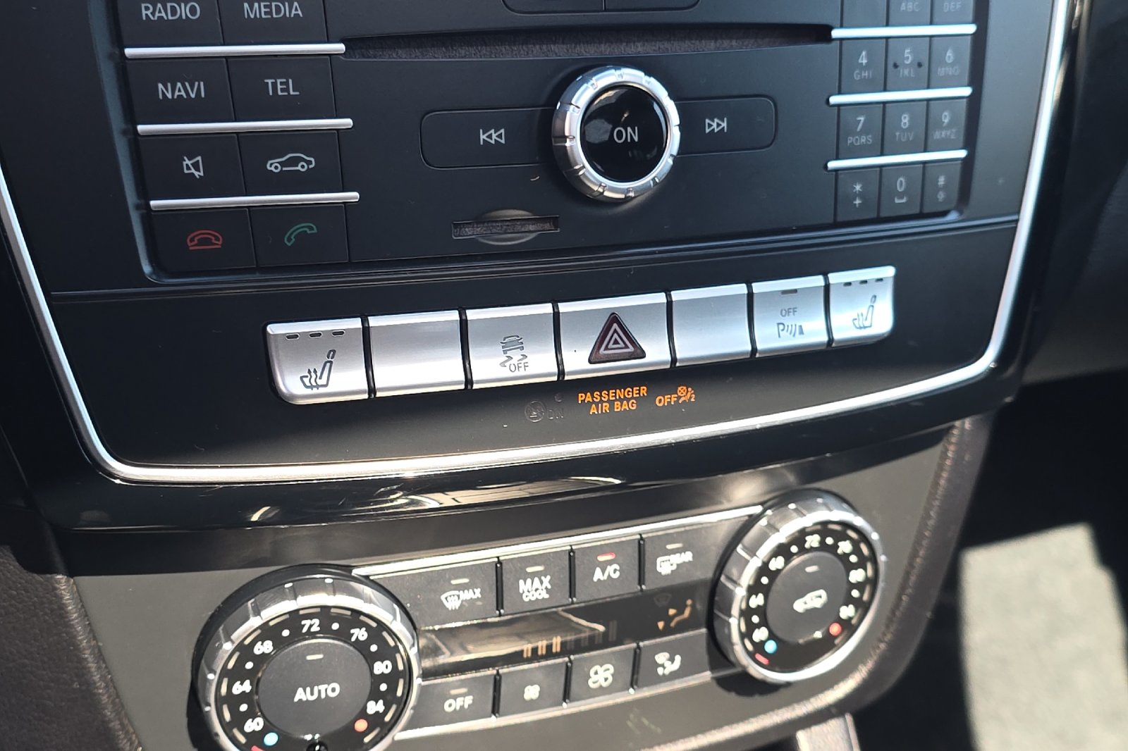 Used 2018 Diamond Silver Metallic Mercedes-Benz GLE 350 image 21