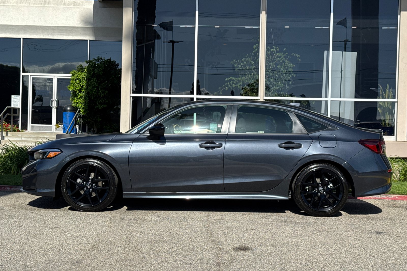 Certified Used 2025 Meteorite Gray Metallic Honda Sport image 7