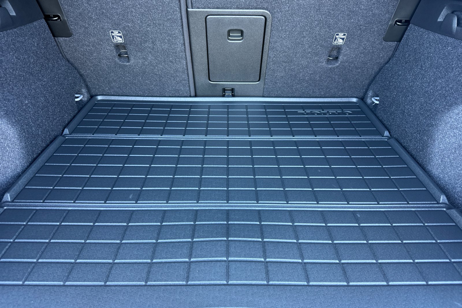 New 2026 Aurora Silver Volvo Ultra image 15