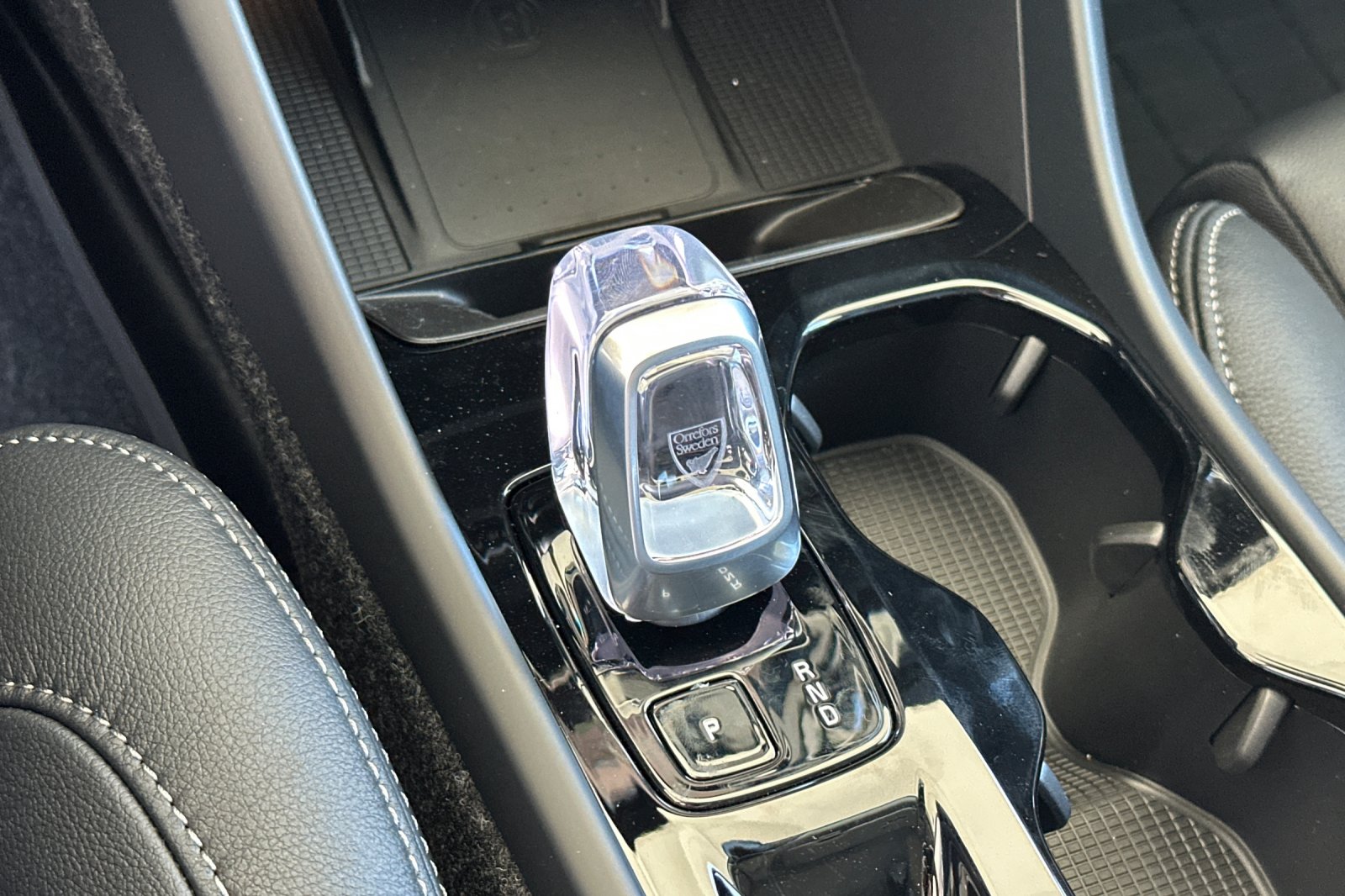 New 2026 Aurora Silver Volvo Ultra image 22