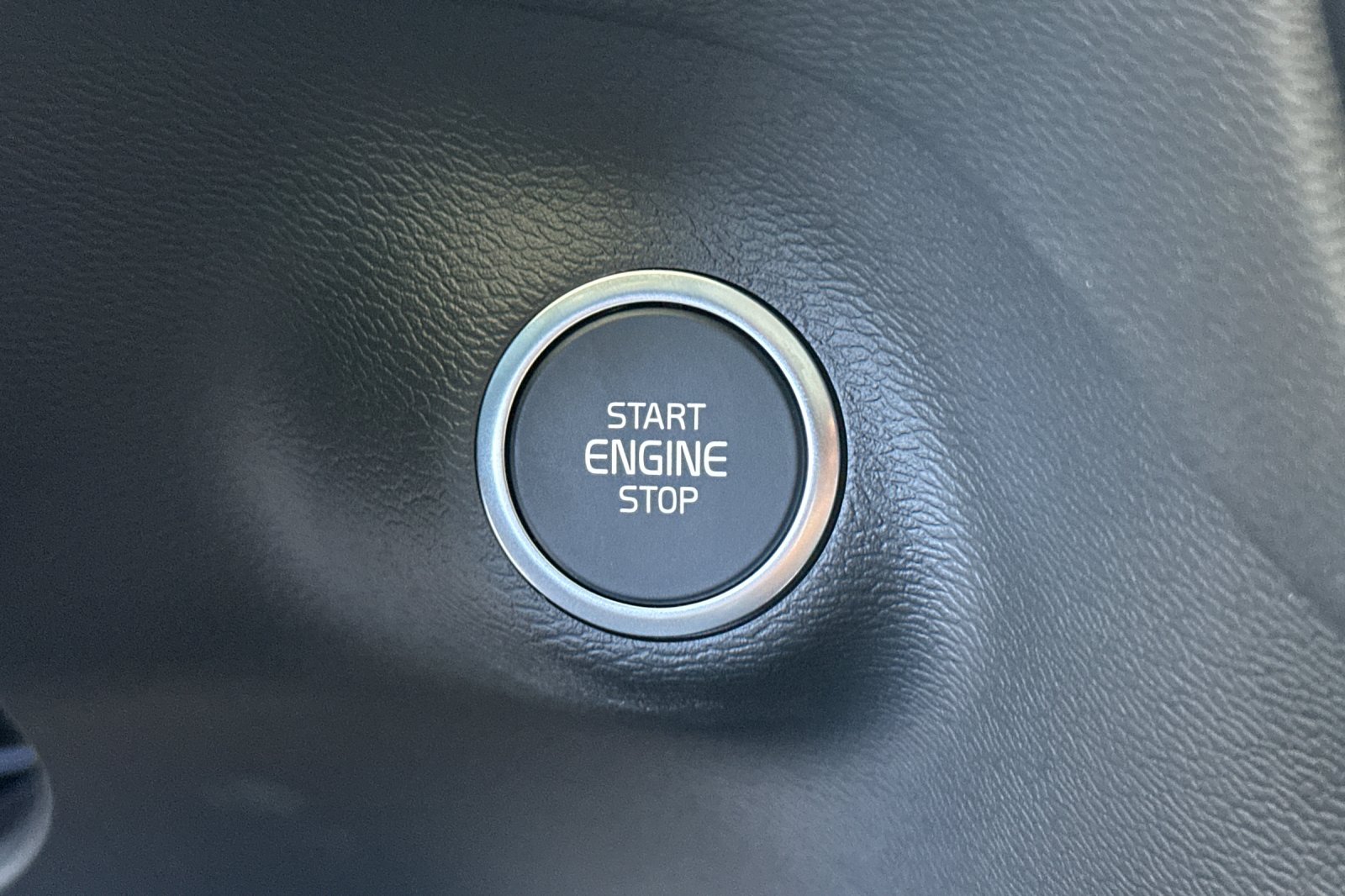 New 2026 Aurora Silver Volvo Ultra image 23