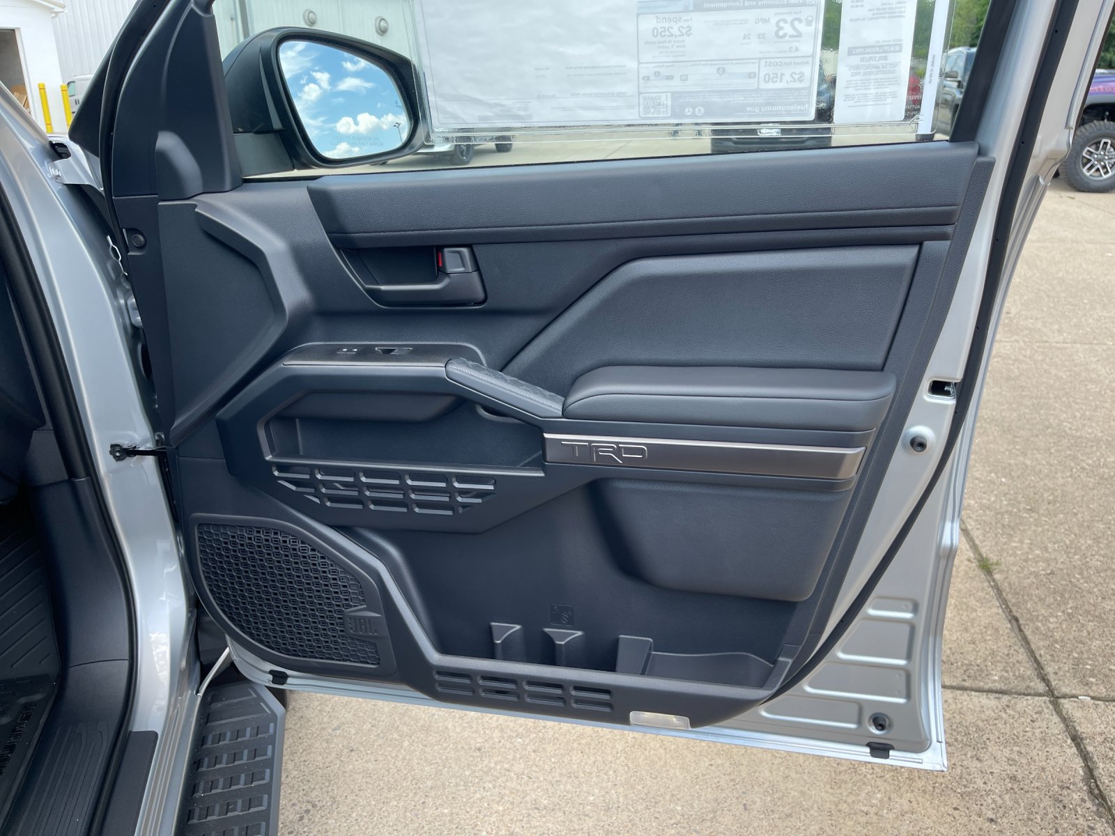 New 2026 Cutting Edge Toyota 4Runner TRD Off-Road Premium image 19