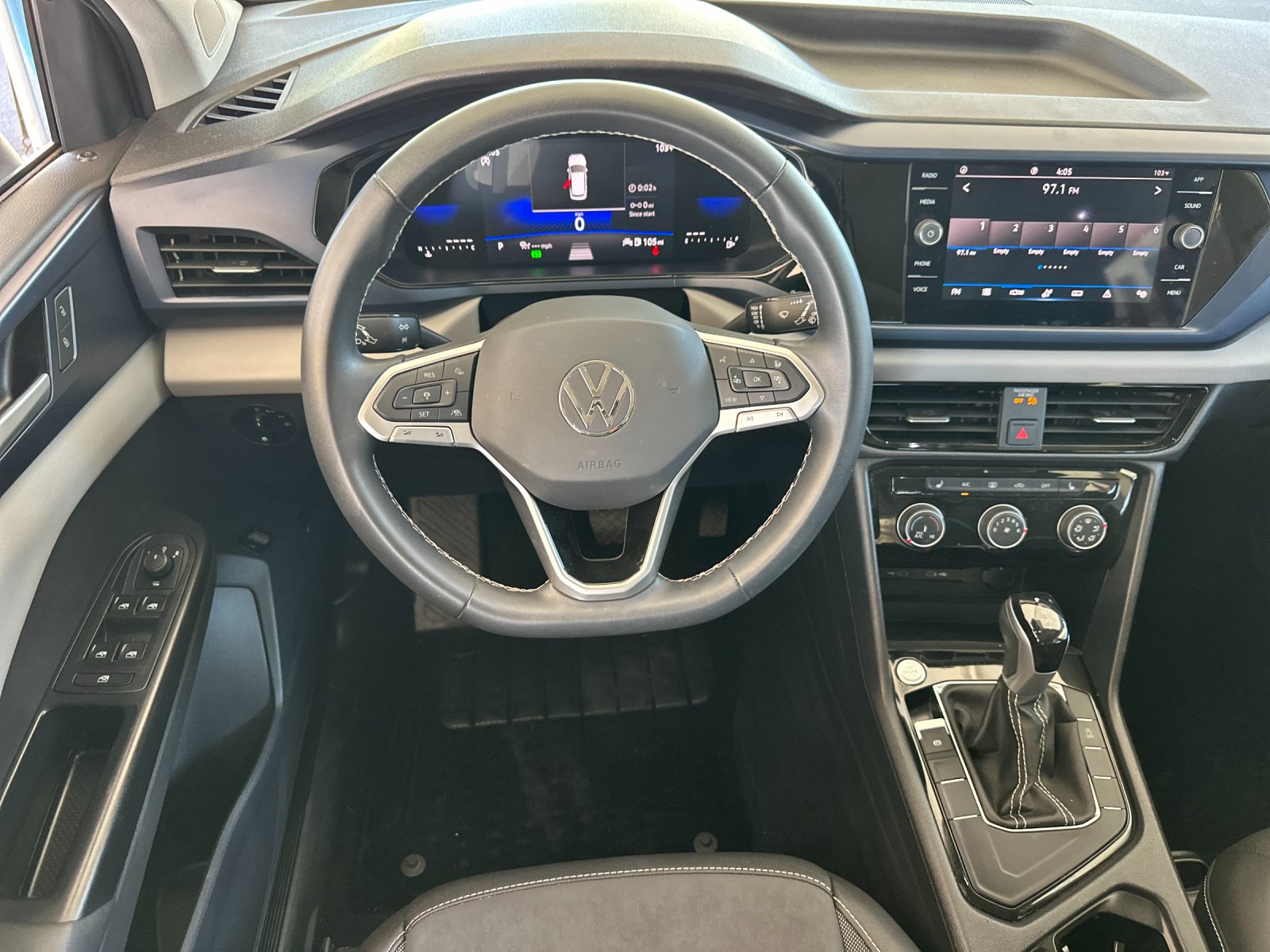 Used 2023 Gray Volkswagen 1.5T SE image 13