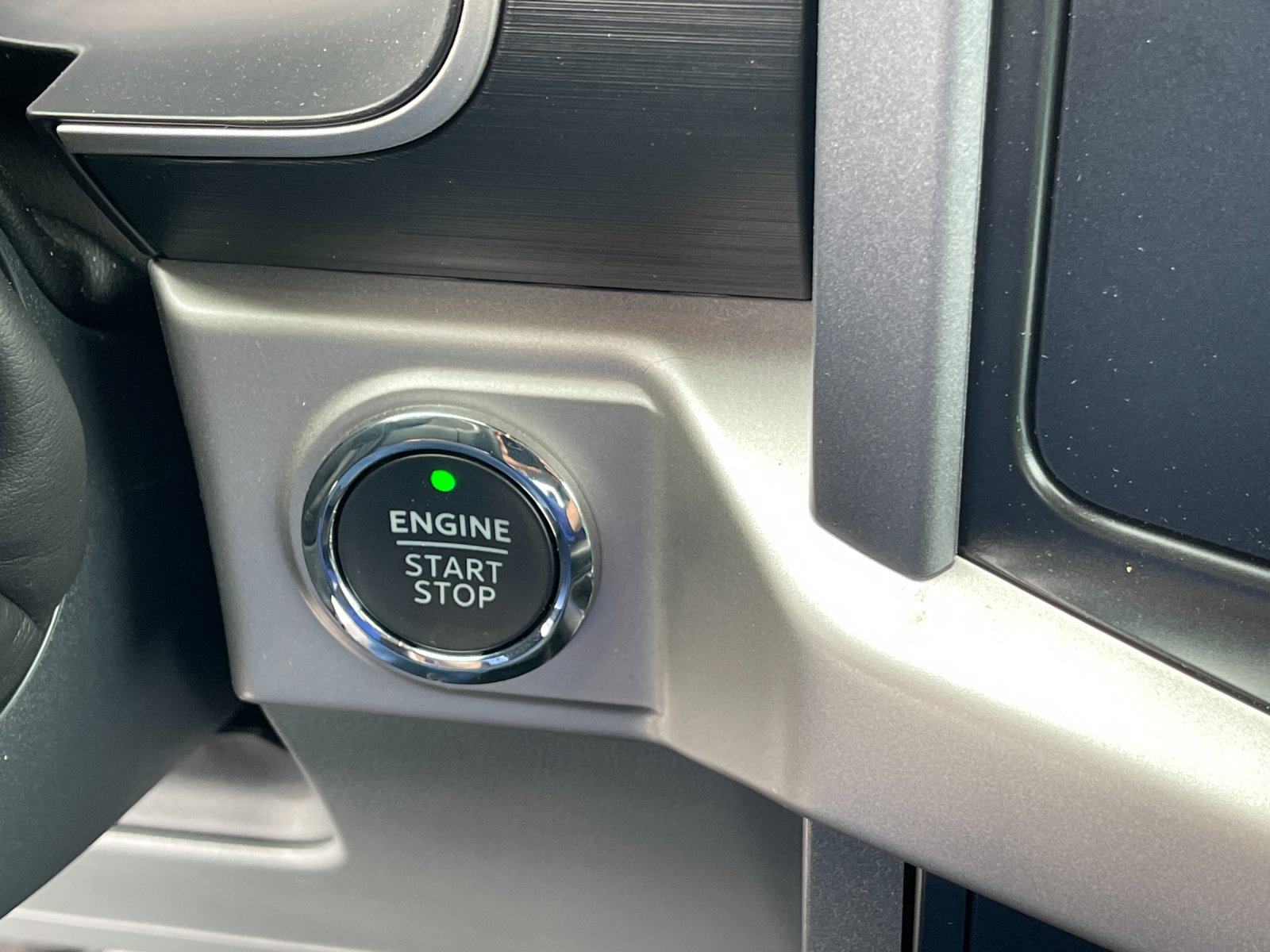 Used 2023 Silver Ford XLT image 24
