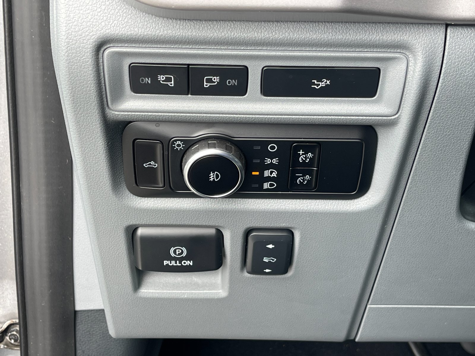 Used 2023 Silver Ford XLT image 30