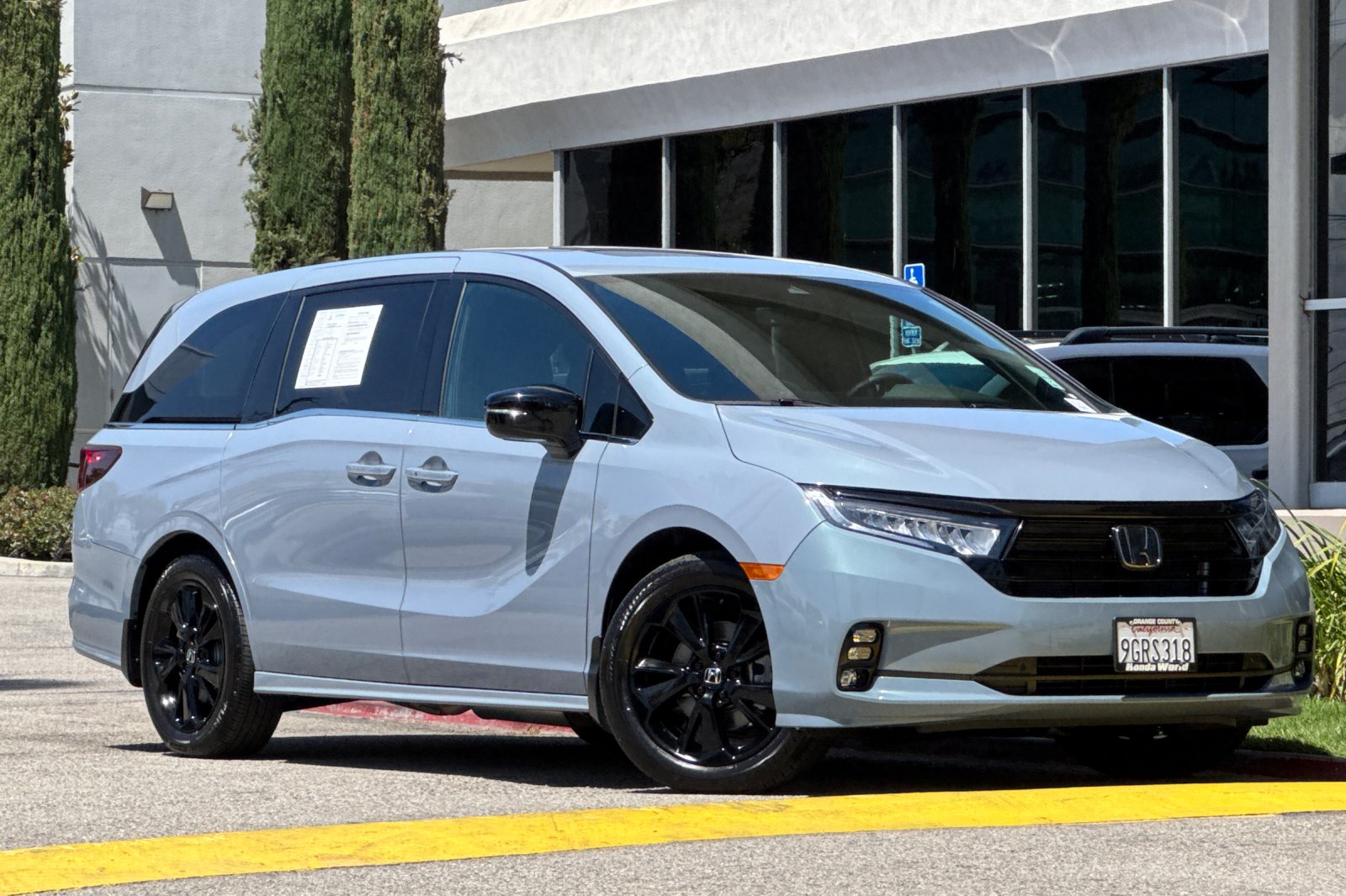2023 Honda Odyssey SPORT's photo