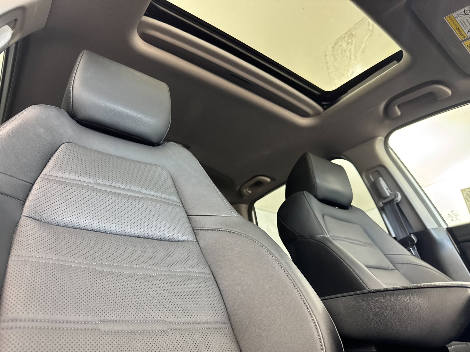 Used 2022  Honda EX-L image 16