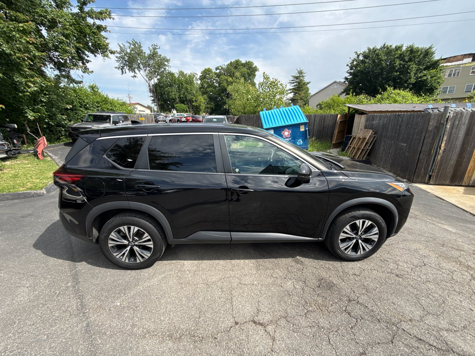 2022 Nissan Rogue SV AWD's photo