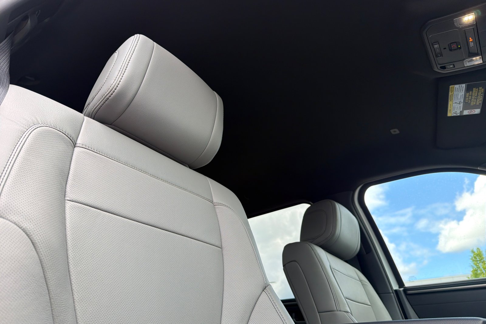 2026 Toyota Tundra SR5 - Photo 14