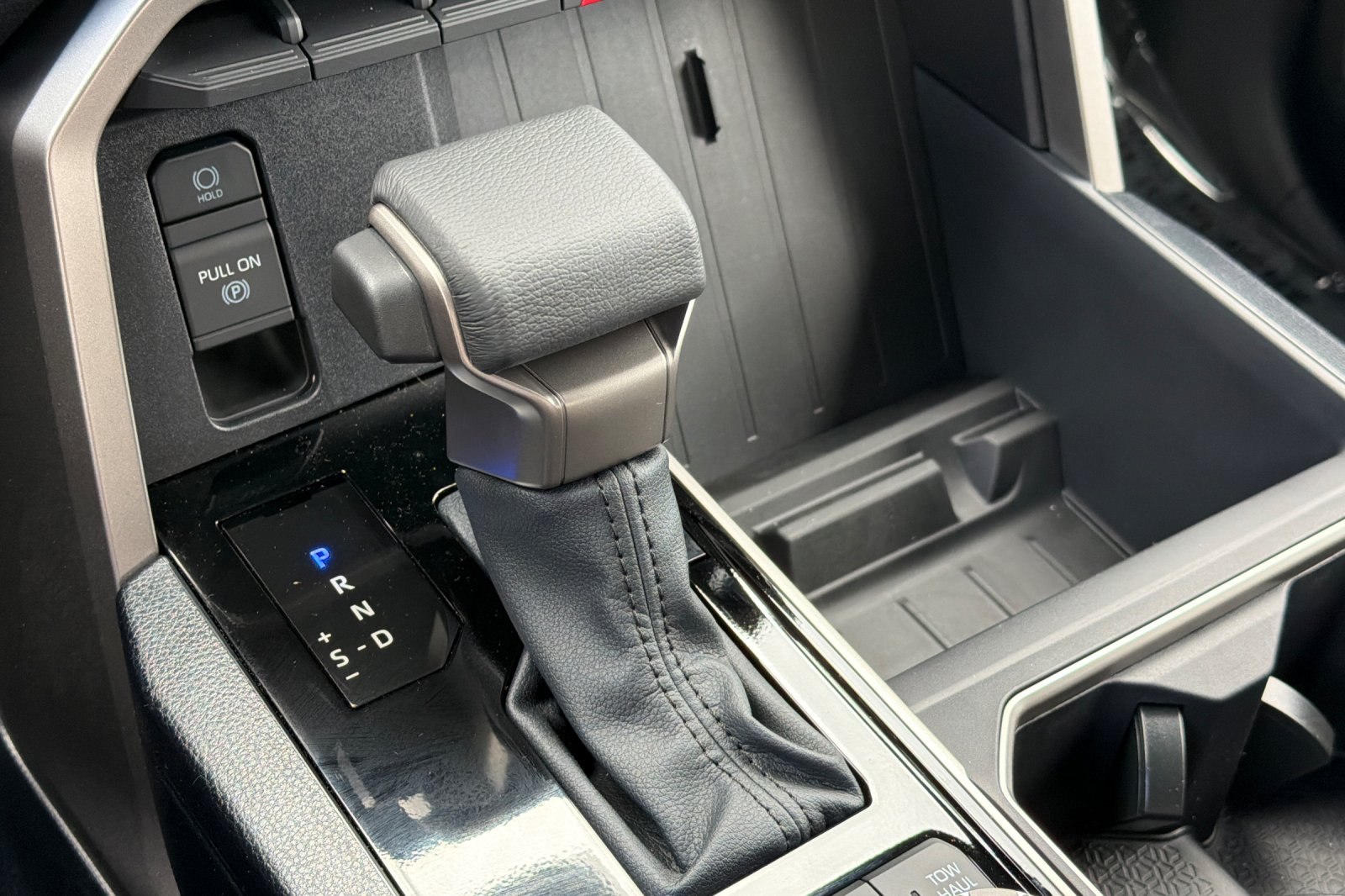2026 Toyota Tundra SR5 - Photo 18
