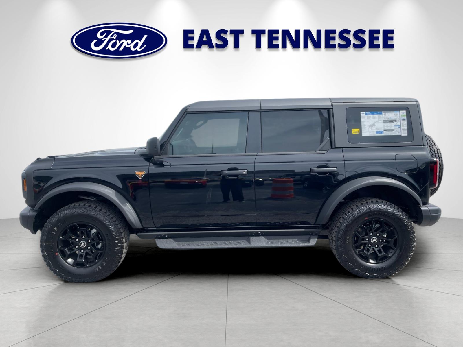 New 2026 Shadow Black Ford Badlands image 6