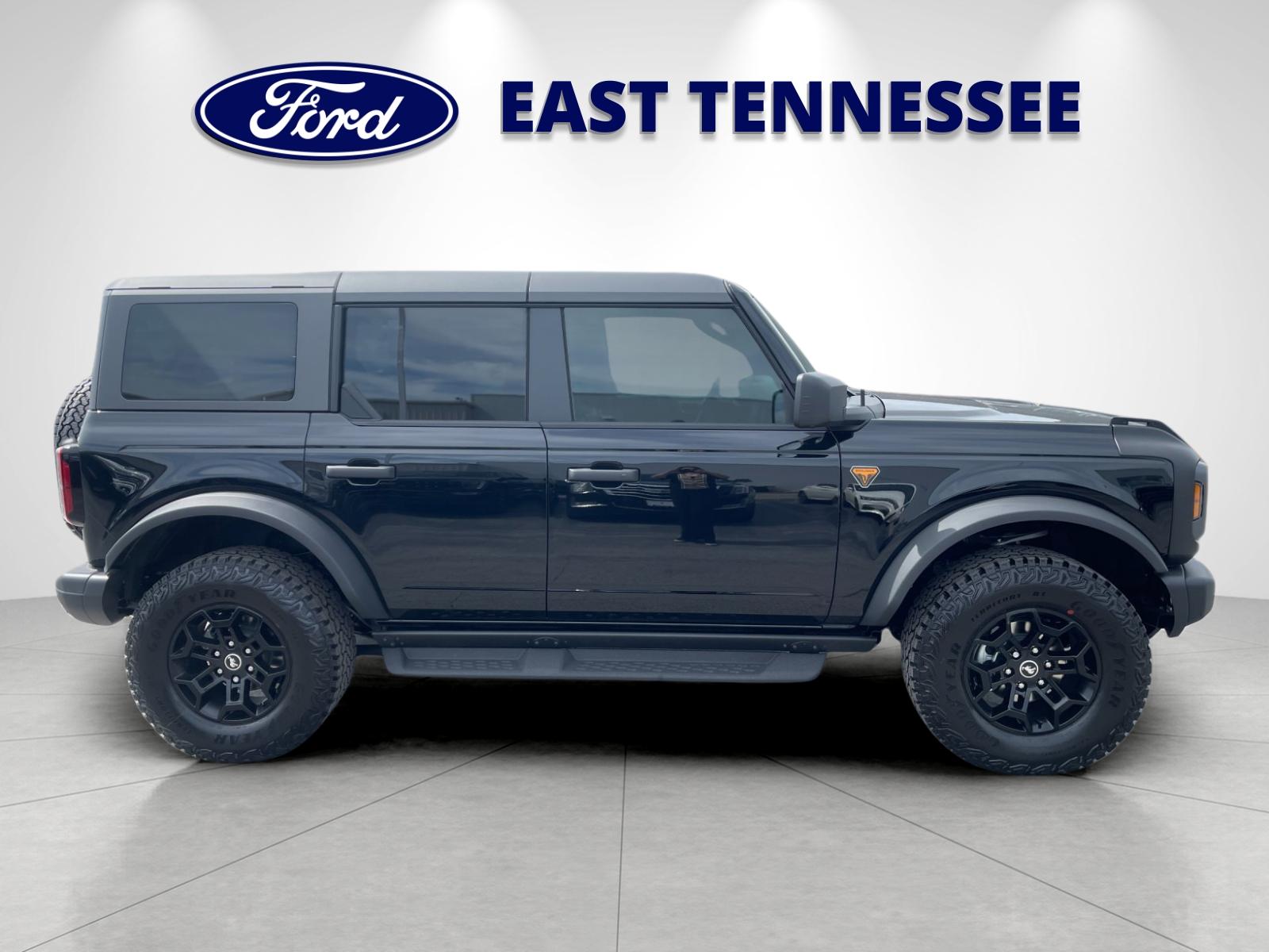 New 2026 Shadow Black Ford Badlands image 2