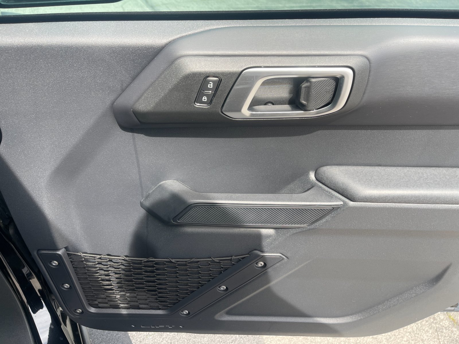 New 2026 Shadow Black Ford Badlands image 18